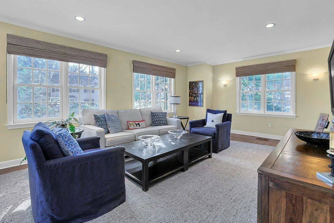 Photo of 41 Deepwood Drive
