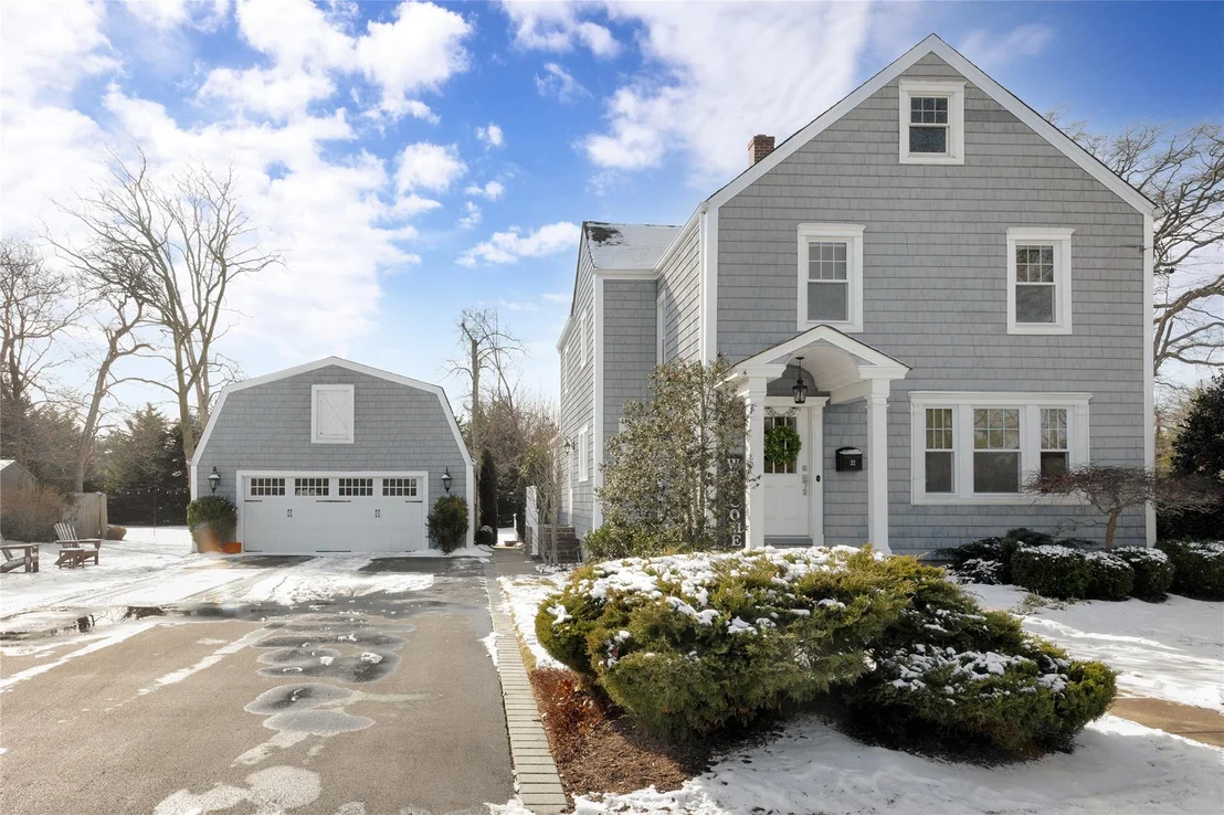 Photo of 32 Cedar Avenue Extension
