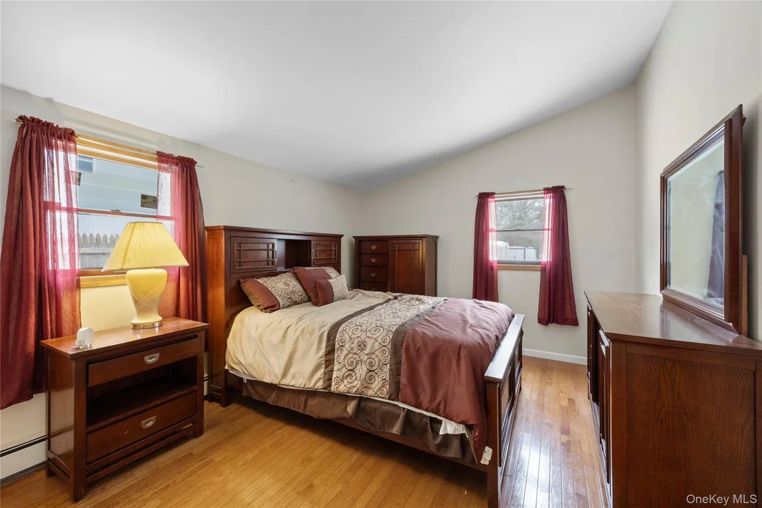 Photo of 137 Riverside Avenue