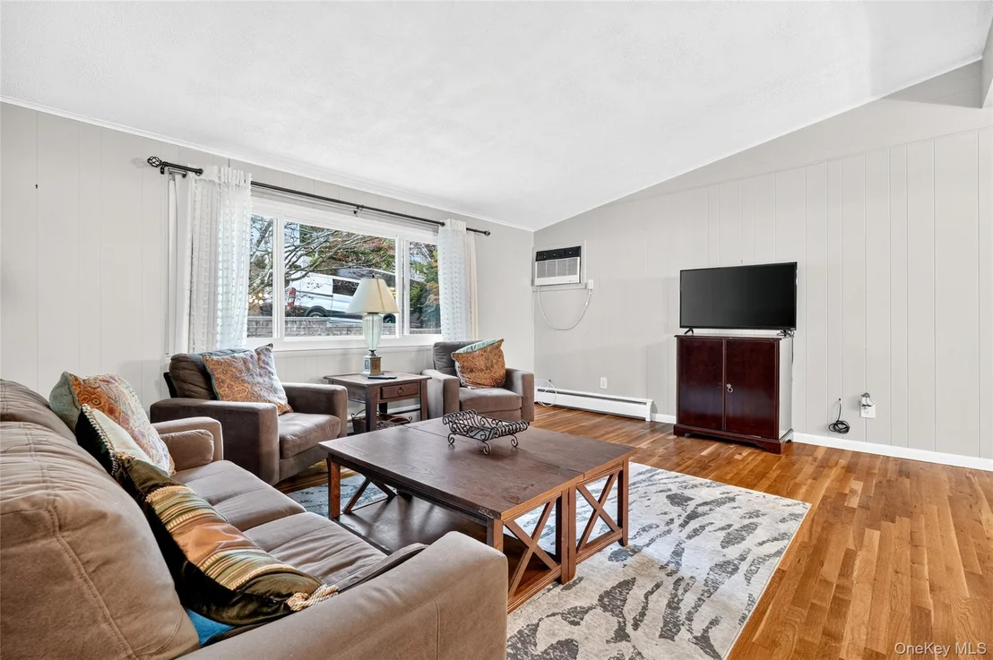 Photo of 23 Howard Avenue
