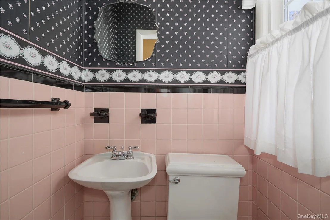Photo of 9 Rosalind Road