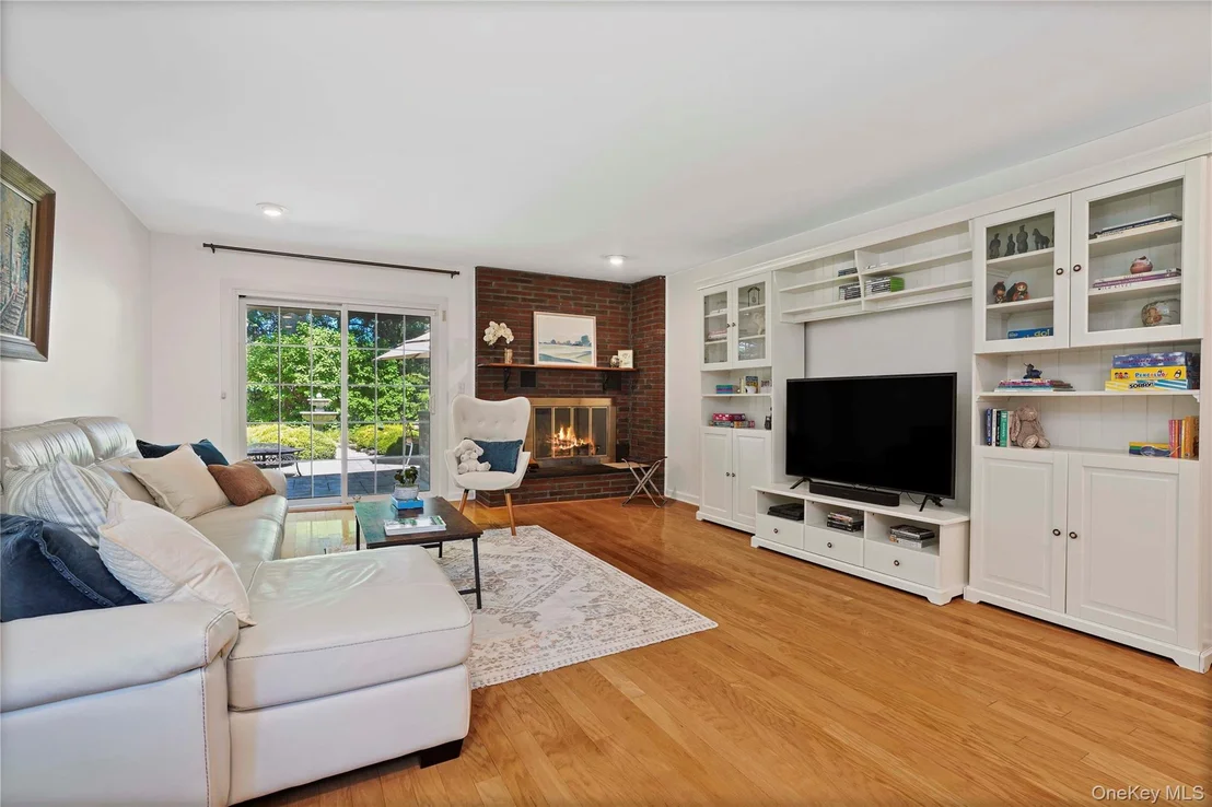 Photo of 2 Rochambeau Drive