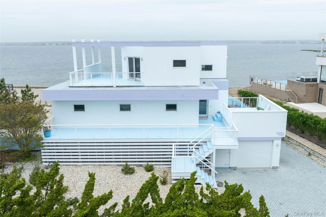 Photo of 398 Dune Road