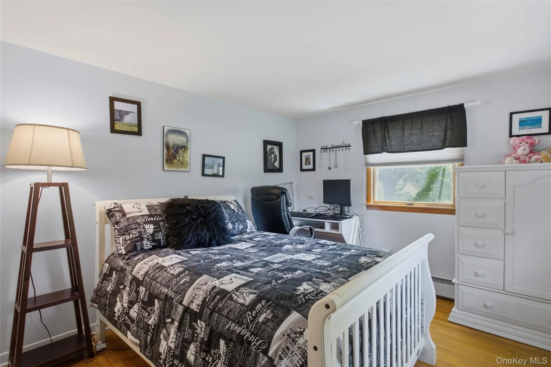 Photo of 32 Meadow Ridge Road