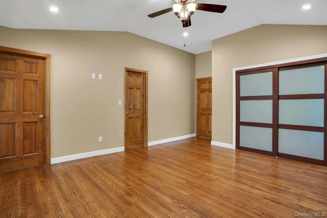 Photo of 33 Pittoni Drive