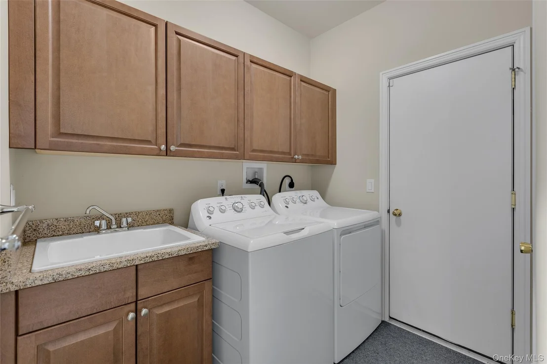 Photo of 39 Hamlet Woods Drive
