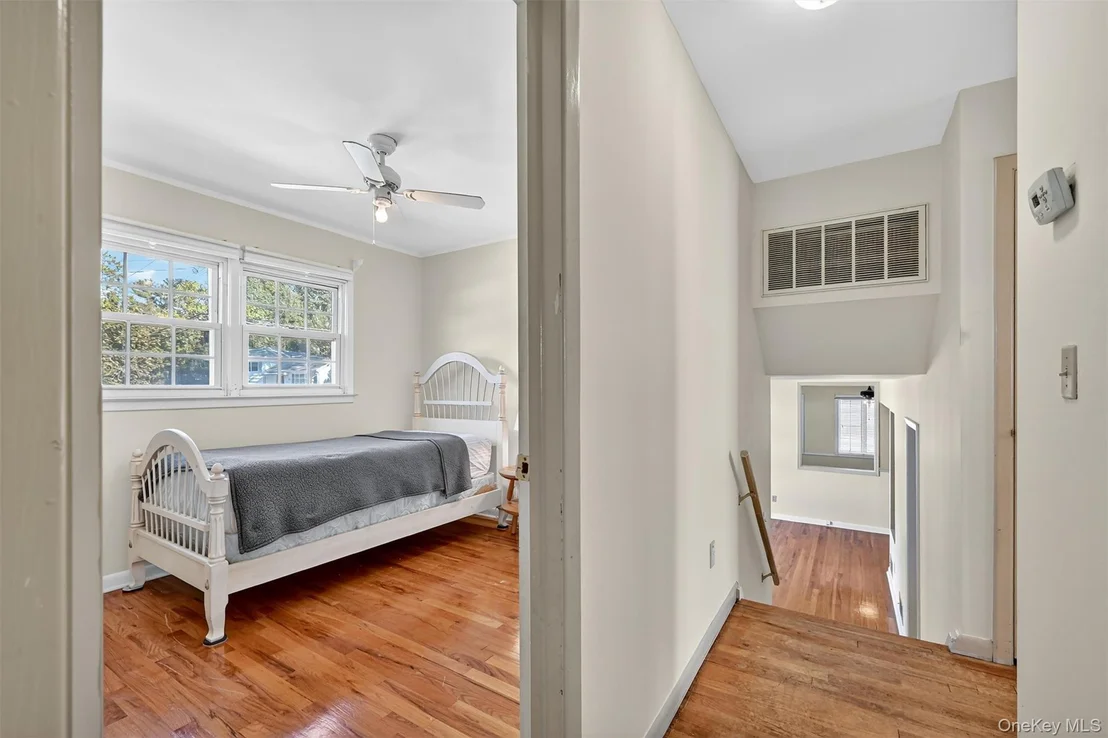 Photo of 23 Maplewood Boulevard