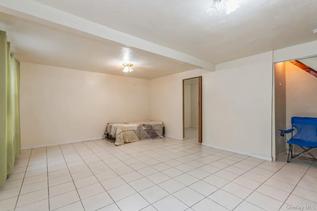 Photo of 4121 Grace Avenue