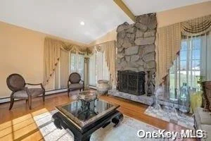 Photo of 320 Commack Road