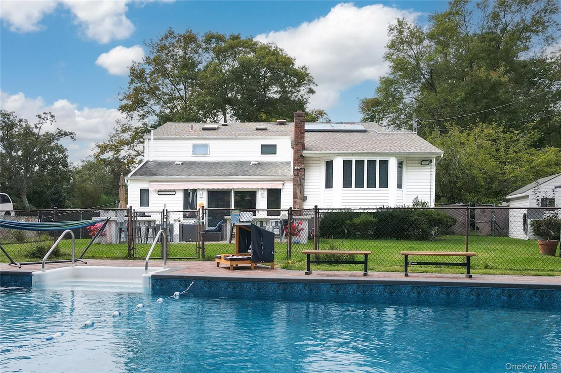 Photo of 5 Canterbury Drive