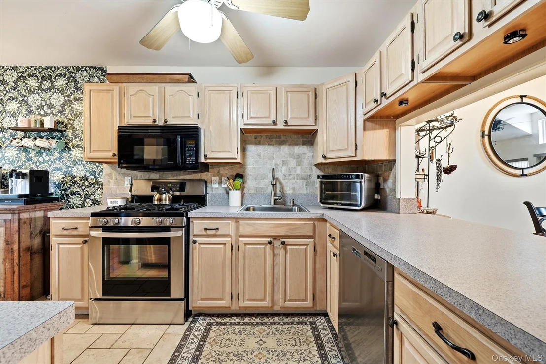 Photo of 21 Broadlawn Drive