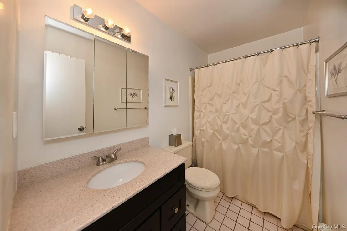 Photo of 13 Meadowlark Circle