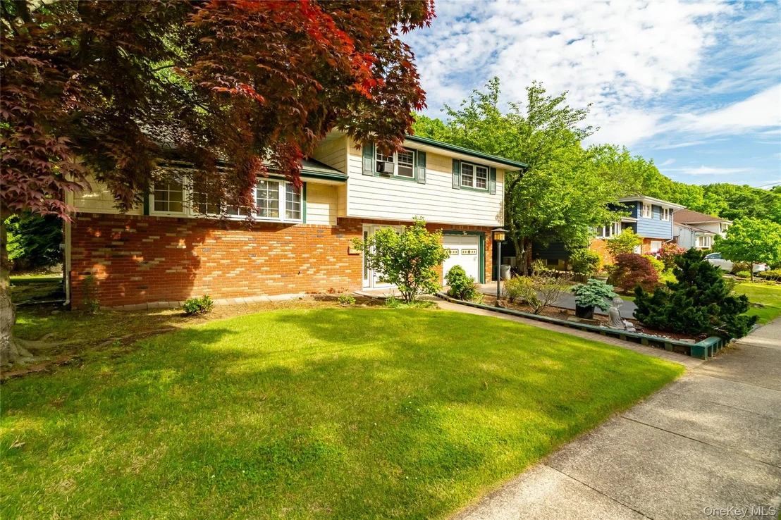 Photo of 2 Forest Knoll Drive