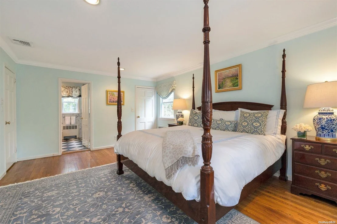 Photo of 325 Trumbull Road