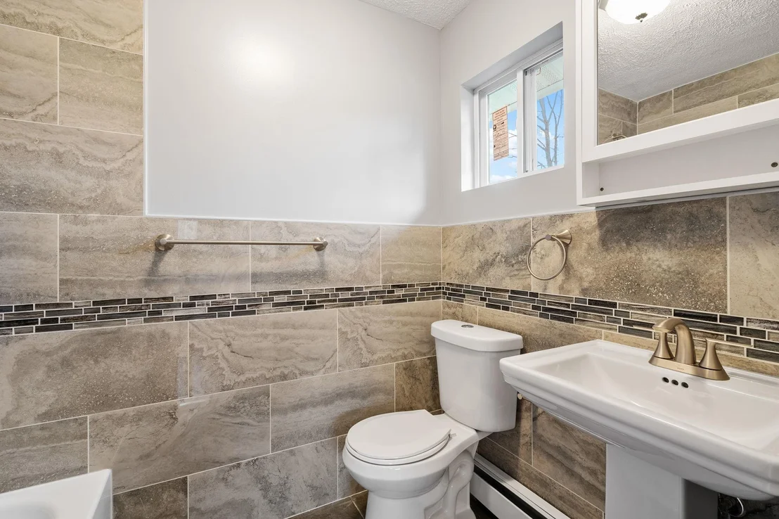 Photo of 21 Standish Avenue