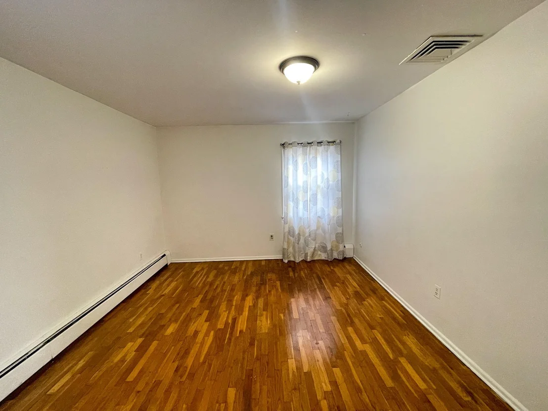 Photo of 87 Vails Gate Heights Drive