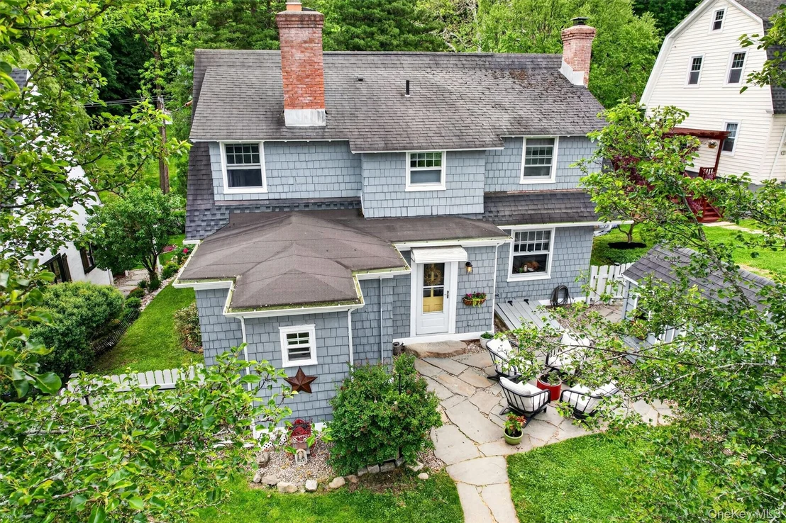 Photo of 18 Mountain Road