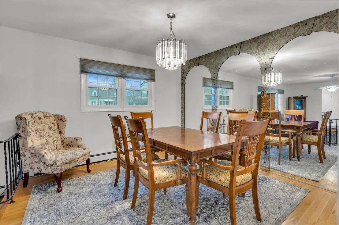 Photo of 63 Bayview Avenue