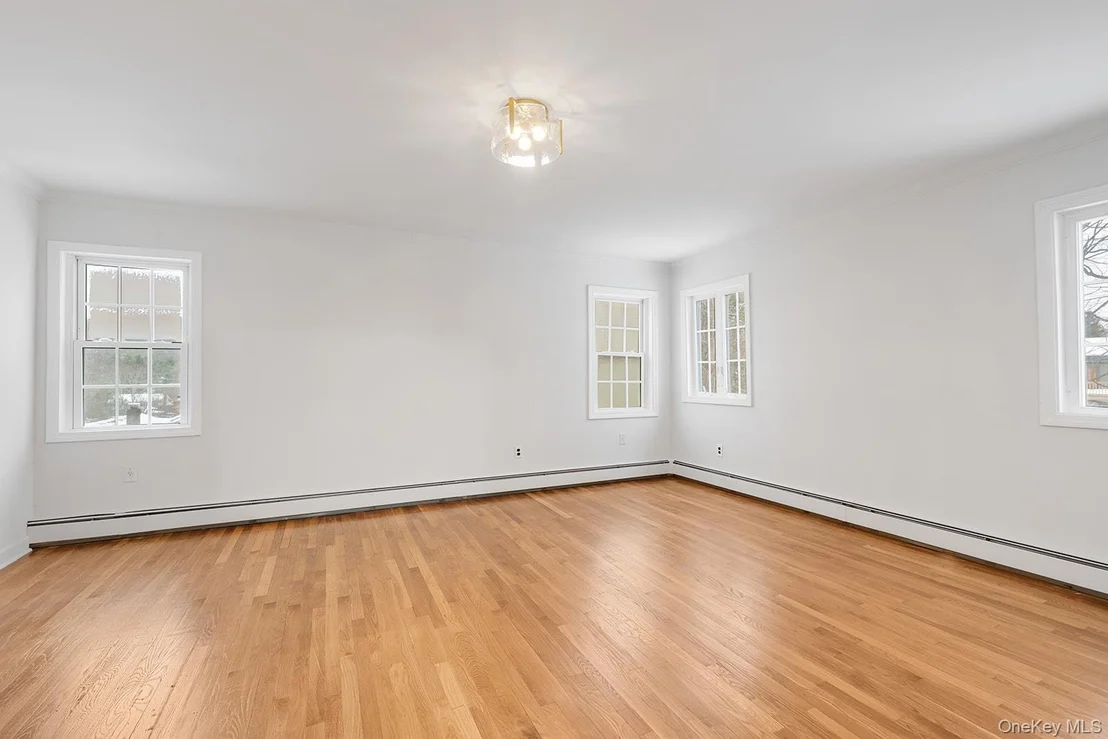 Photo of 18 Steiner Drive