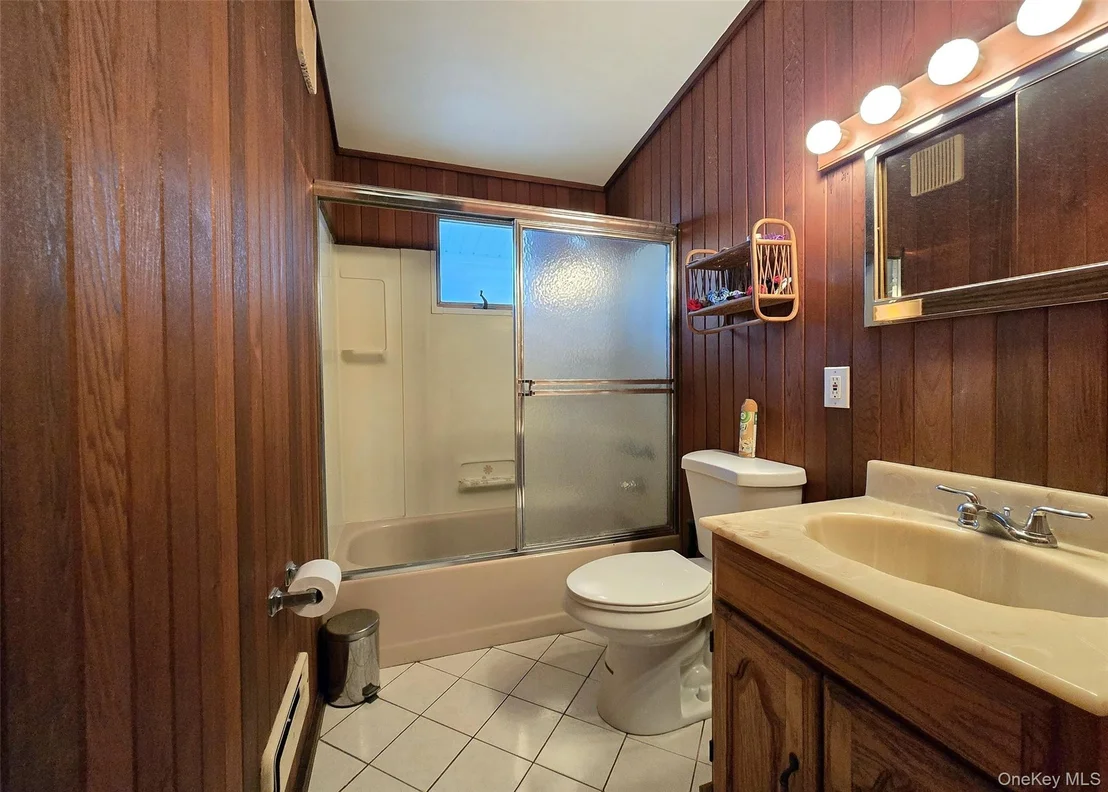 Photo of 32 Dennis Drive