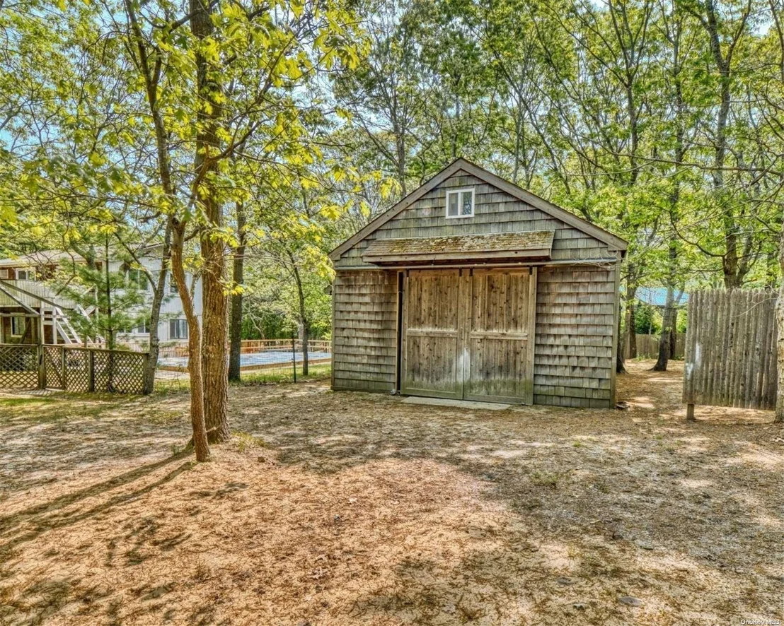 Photo of 10 Maple Street