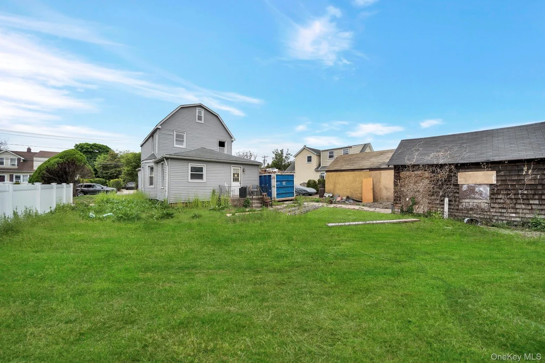 Photo of 64 4th Avenue
