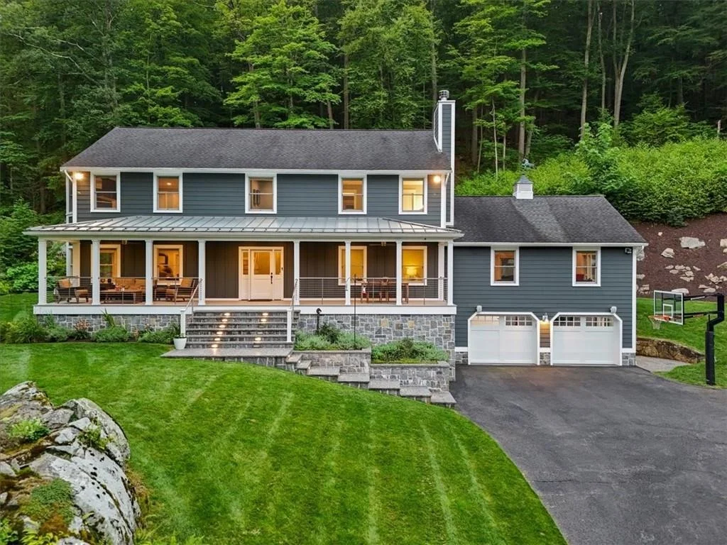 Photo of 25 Red Oak Lane