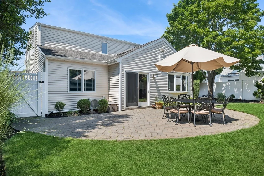 Photo of 2975 Susan Road