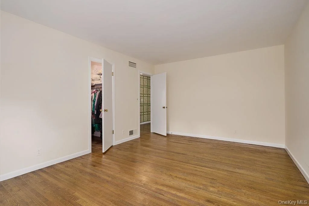 Photo of 72 Hickory Hill Drive