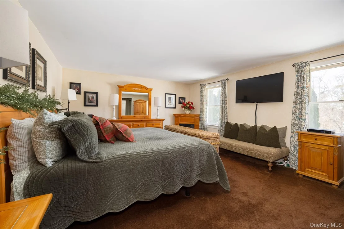 Photo of 40 Ireland Drive