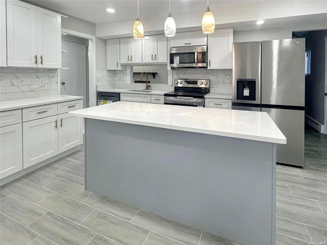 Photo of 144 Alexander Avenue