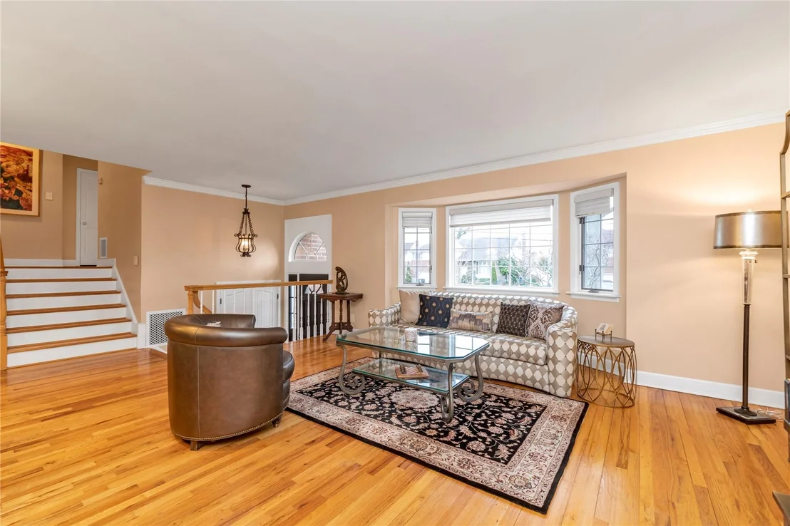 Photo of 355 Divot Road