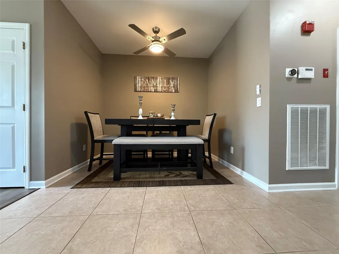 Photo of 907 Emily Drive