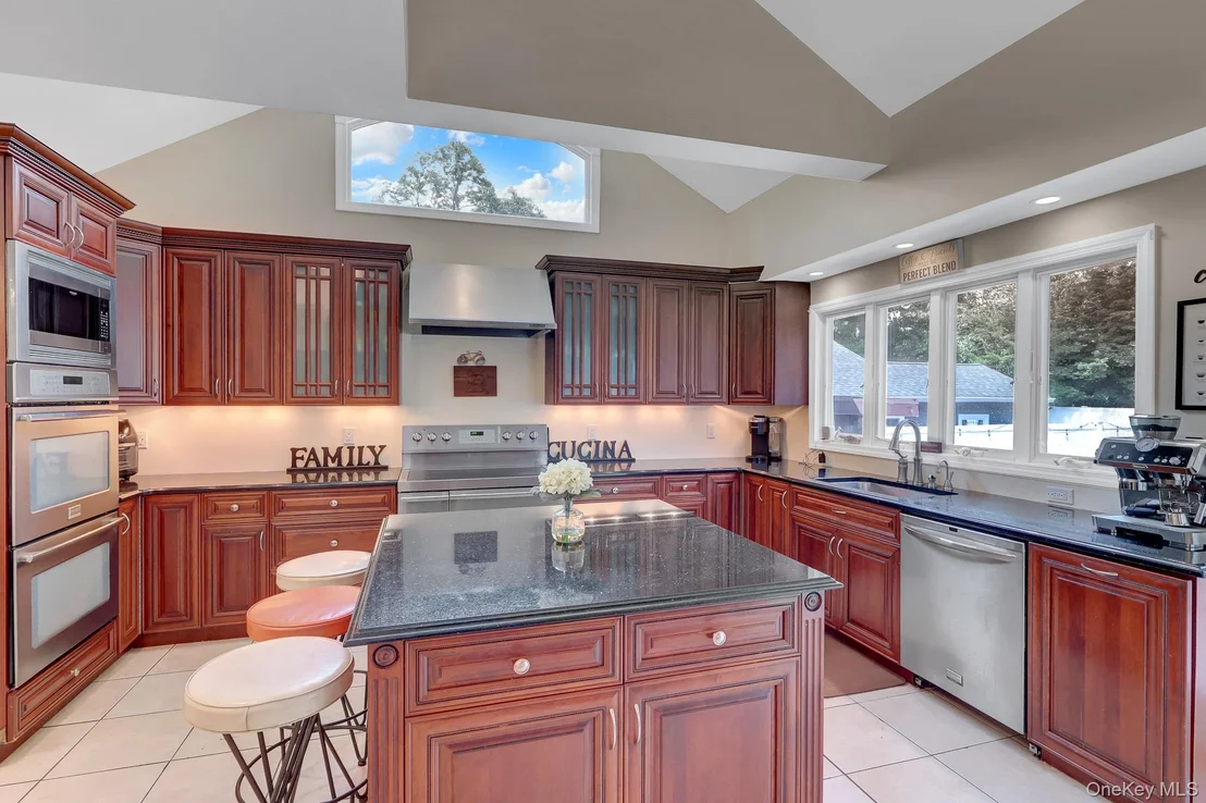 Photo of 21 Morris Avenue