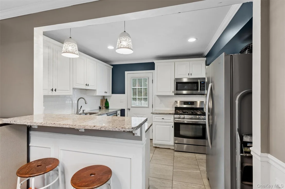 Photo of 52 Larry Road S