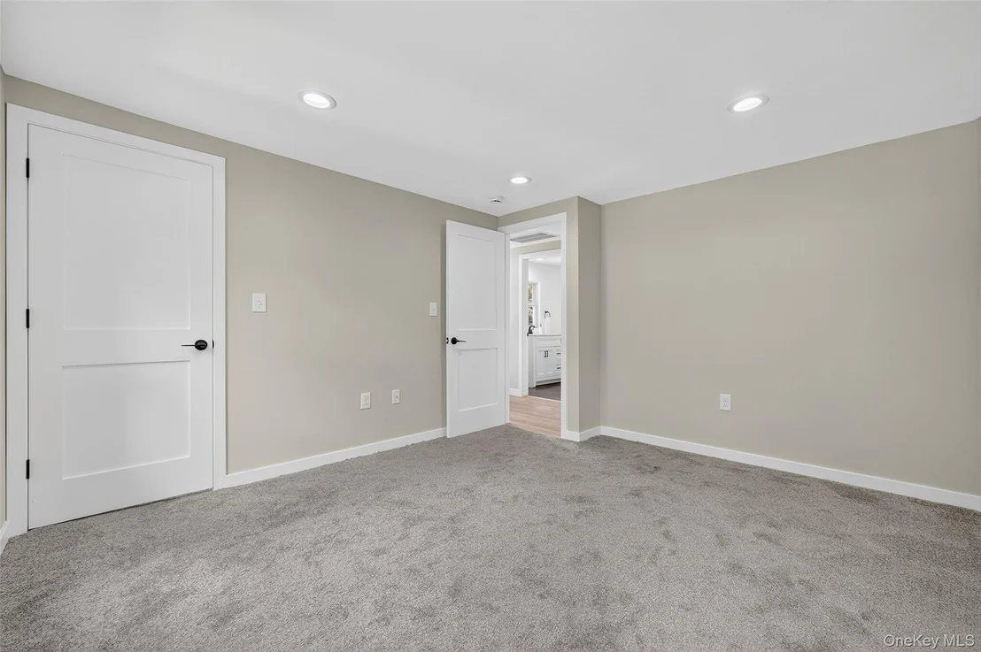 Photo of 1759 Maple Avenue