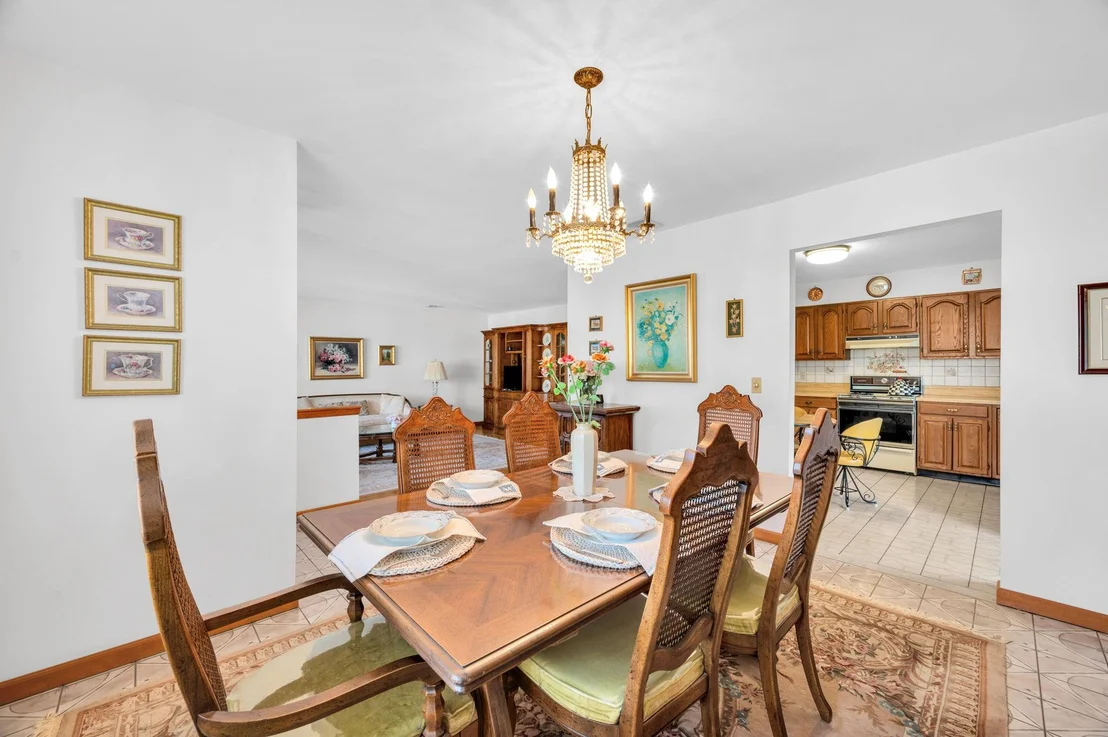 Photo of 187 Minerva Drive