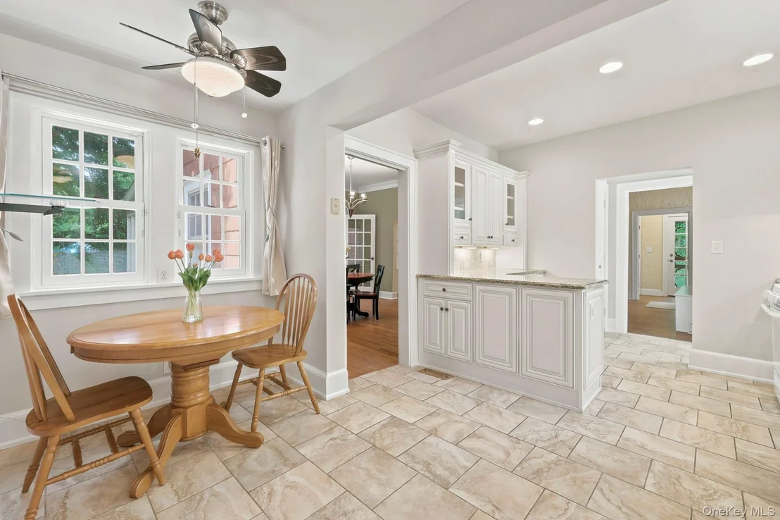 Photo of 44 Beach Road