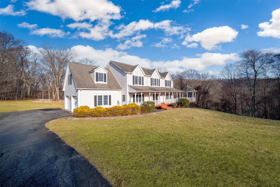 Photo of 16 Pheasant Run Road