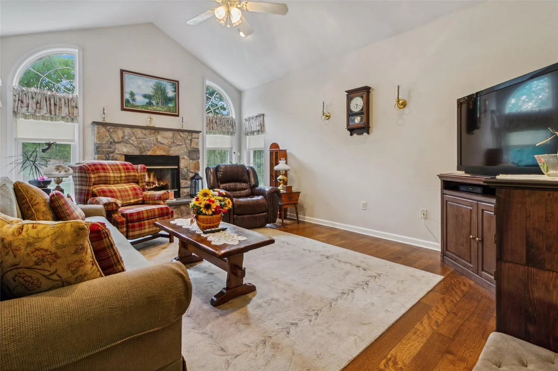 Photo of 15 Evergreen Drive