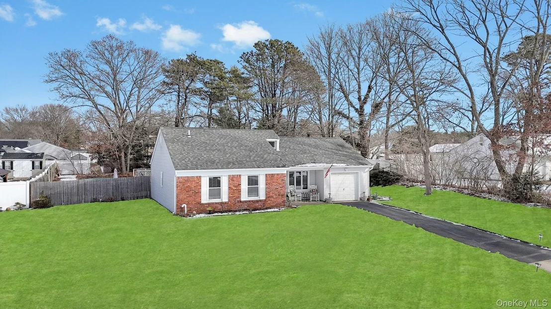 Photo of 17 Groton Lane
