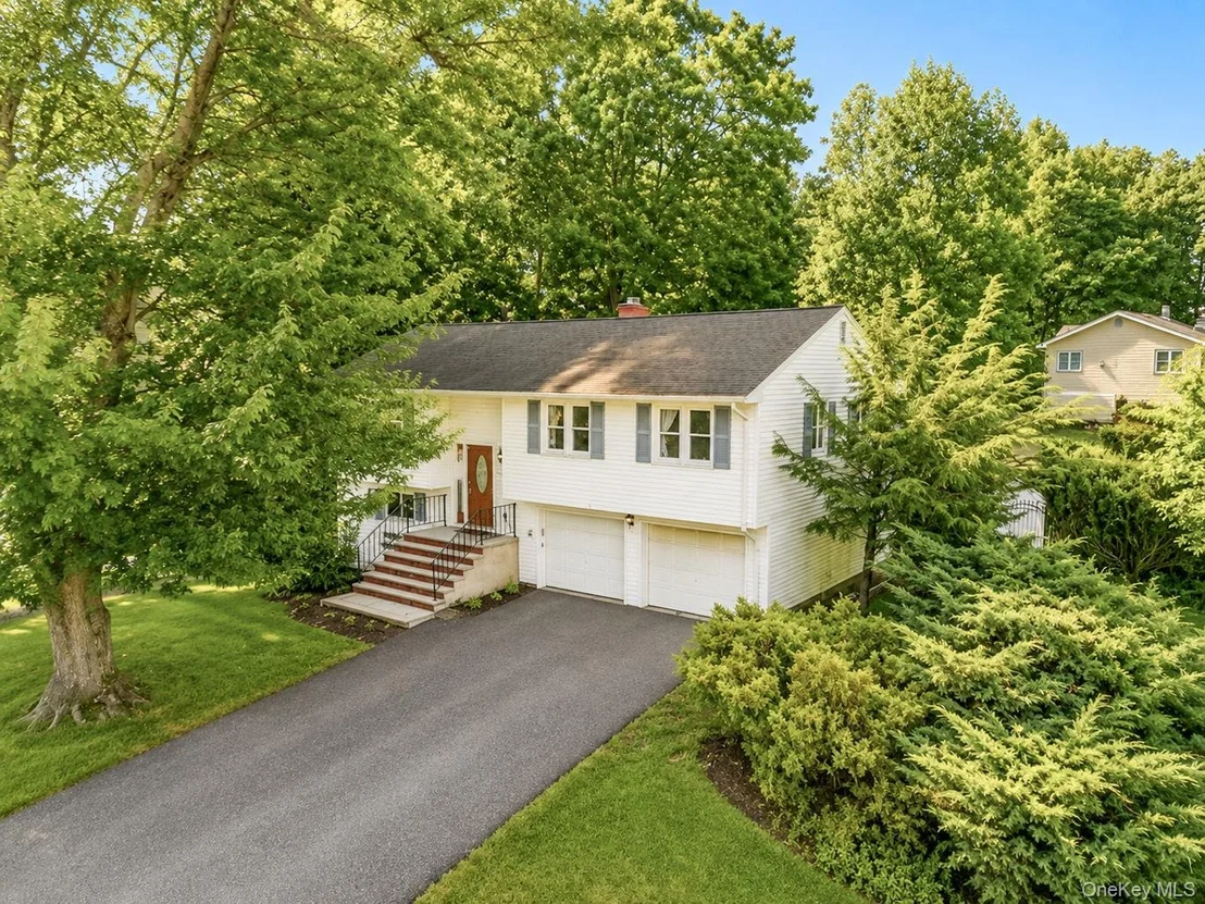 Photo of 132 Hilltop Road