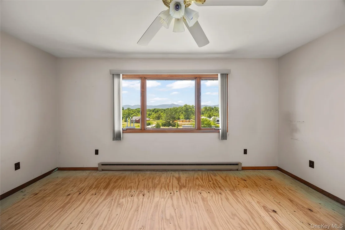 Photo of 126 Hover Avenue