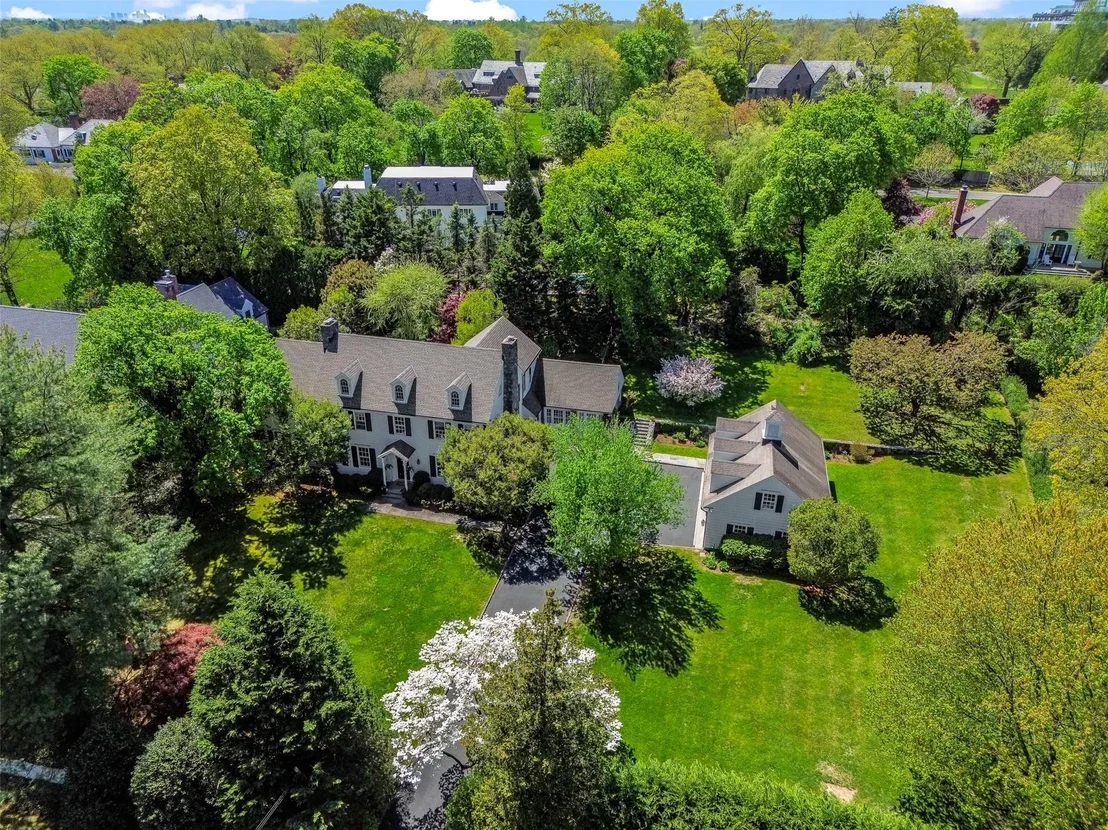 Photo of 472 Purchase Street