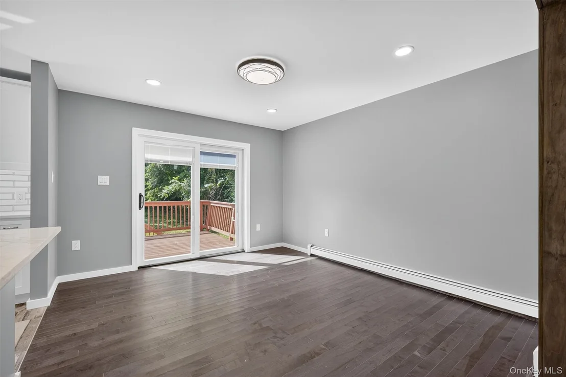 Photo of 619 Creekside Road