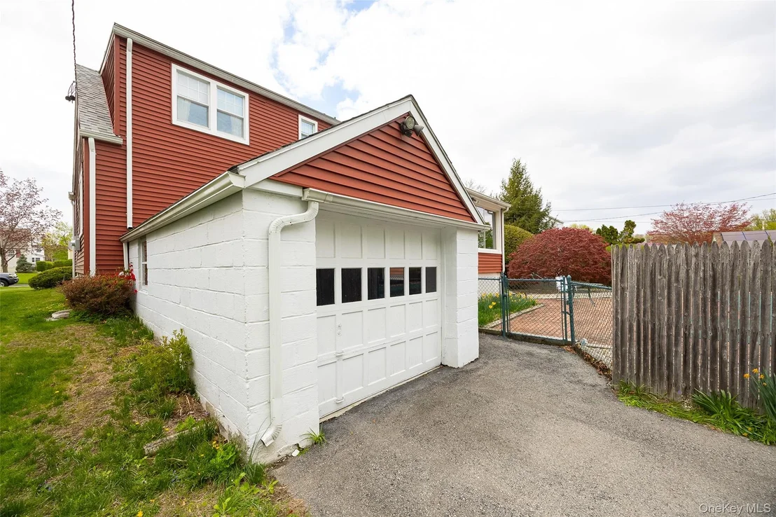 Photo of 31 Kingston Avenue