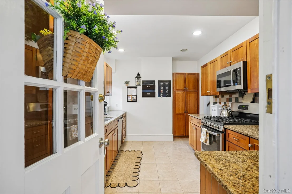 Photo of 75 Chestnut Avenue