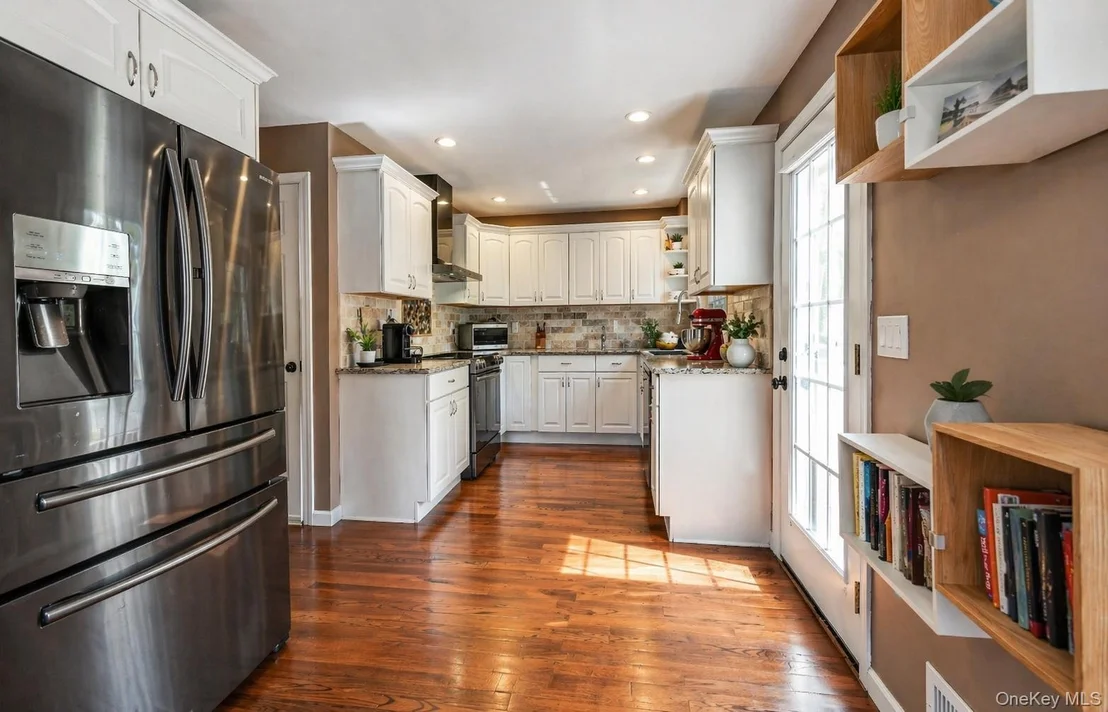 Photo of 6 Huyler Road