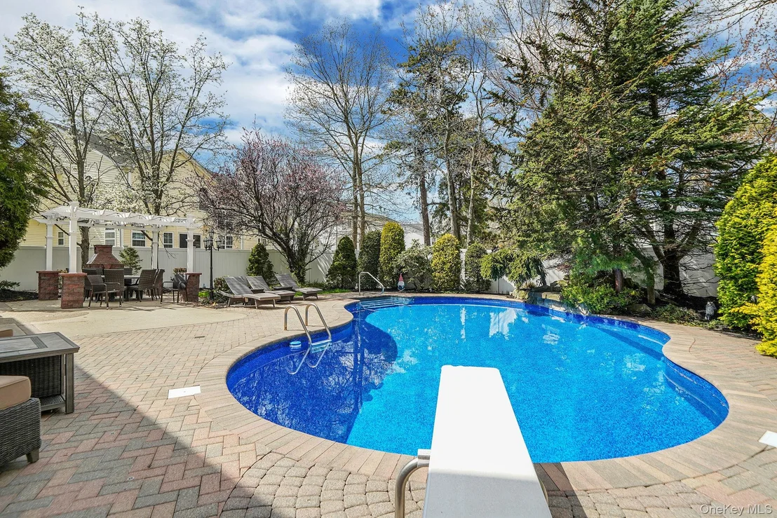 Photo of 9 Tuthill Creek Drive