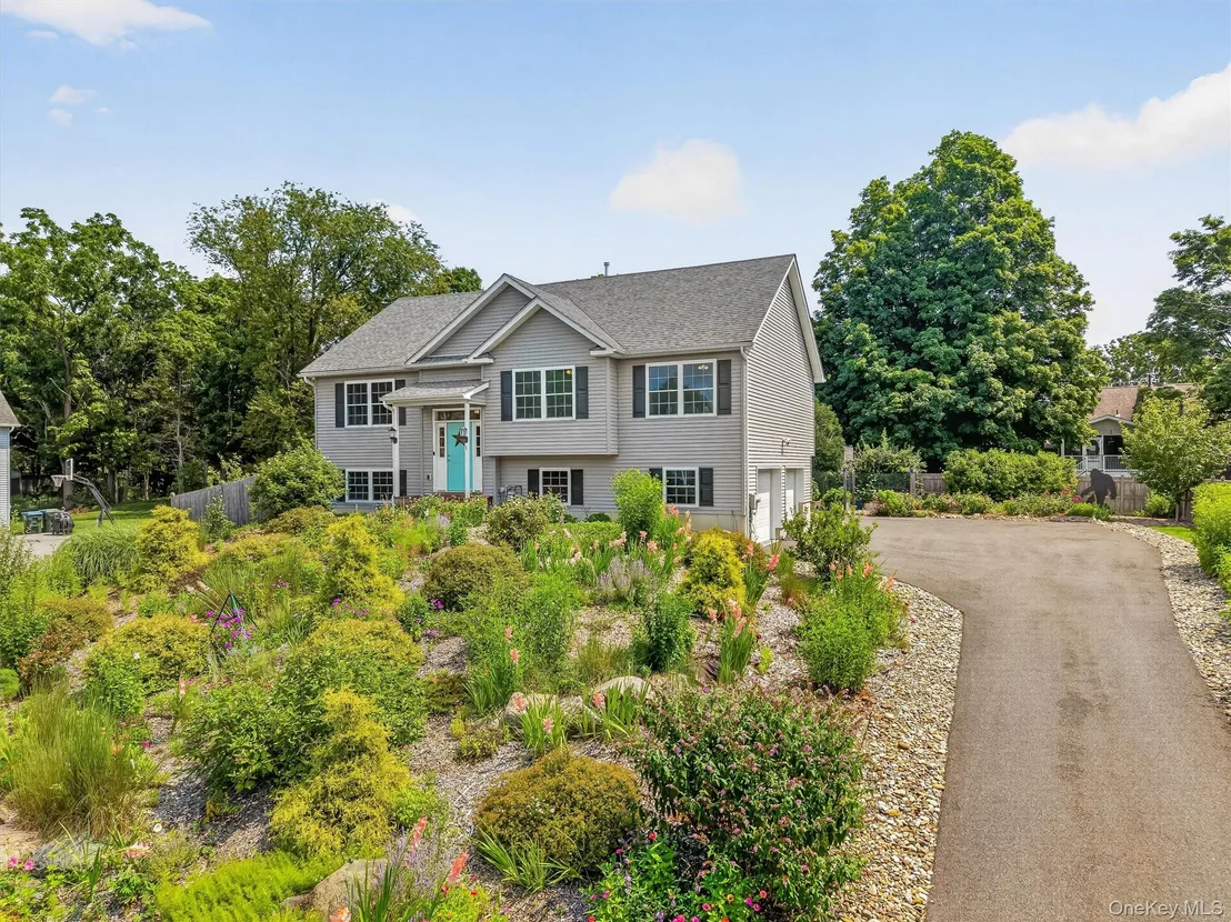 Photo of 1 Bell Way